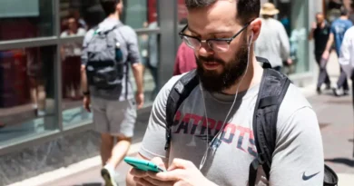 Dating Apps Becoming New Job Search Environment, Survey Finds