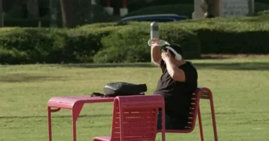 Record-breaking heat wave hits West Coast