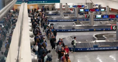 Travelers face long lines at airports after TSA workers miss first full paycheck