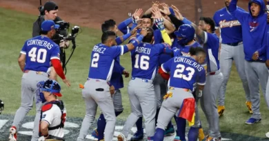 Venezuela defeats U.S. 3-2 for its first World Baseball Classic title